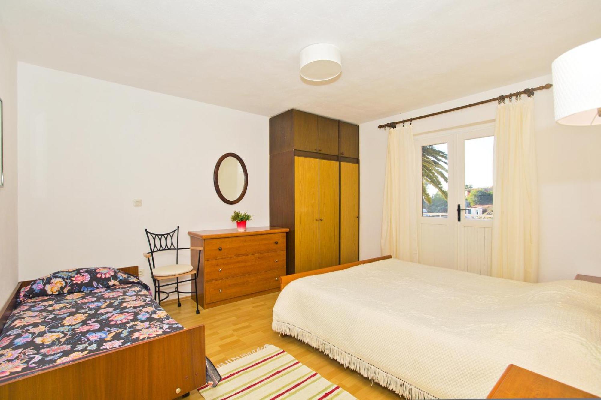 Seaside Secluded Apartments Cove Tvrdni Dolac, Hvar - 4008 Gdinj Room photo